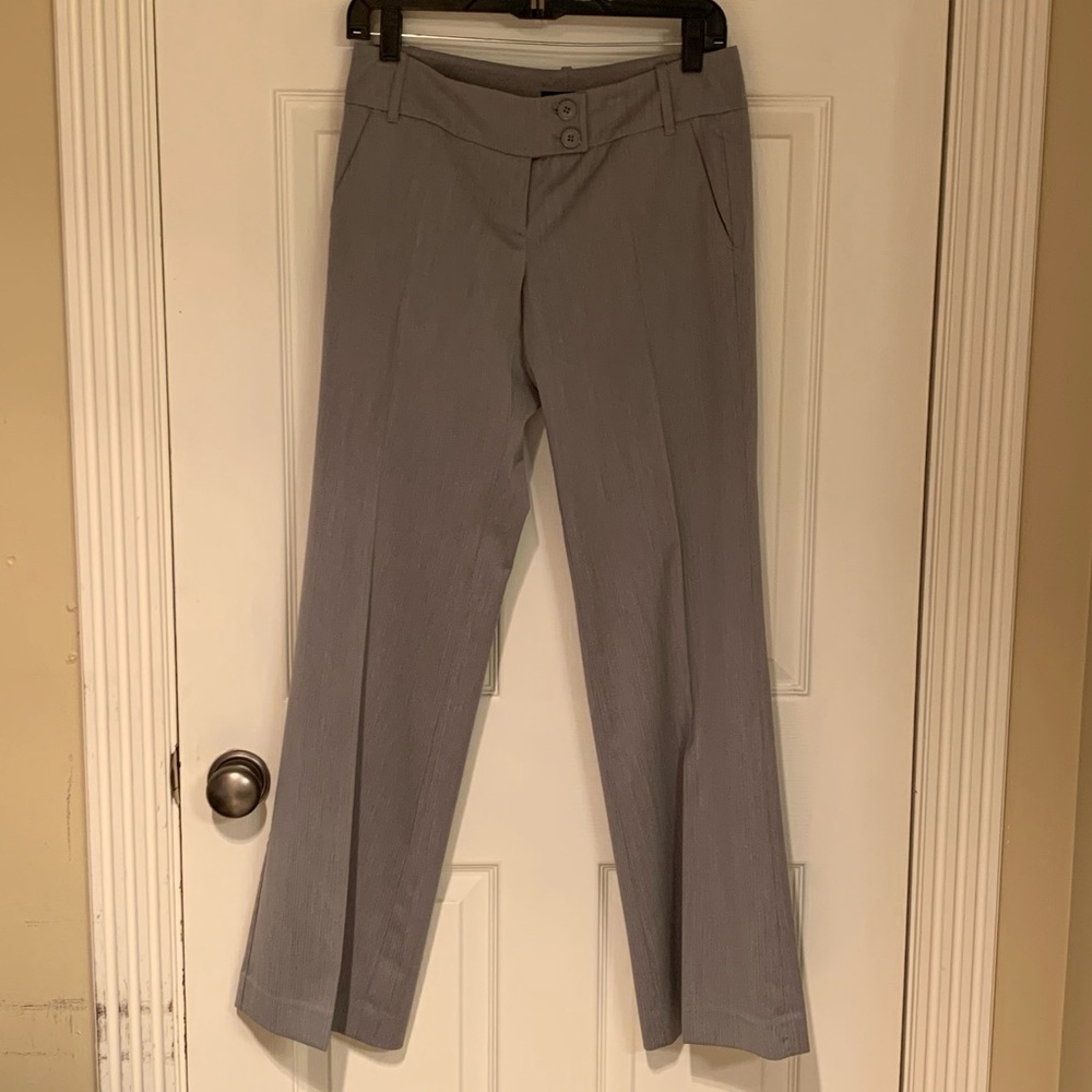 New York & Co Size 2 light gray dress pants